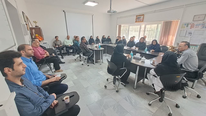 مراسم تجلیل از کارکنان به مناسبت روز کارمند
