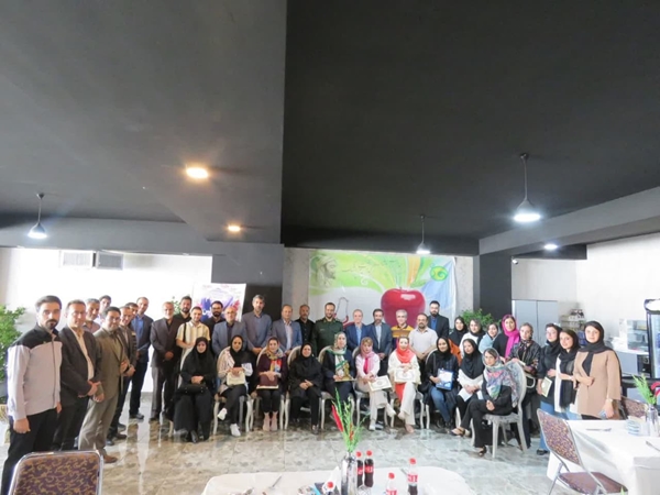مراسم بزرگداشت مقام پزشکان و داروسازان 