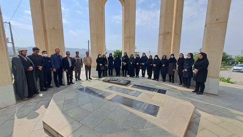  مراسم غبار روبی و عطر افشانی قبور شهداء گمنام شهرستان تویسرکان