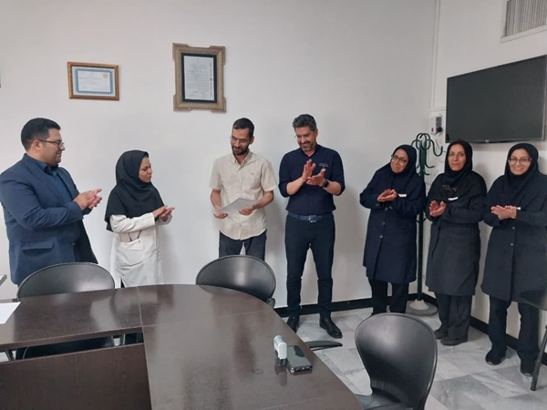 تقدیر از پزشکان متعهد و پر تلاش